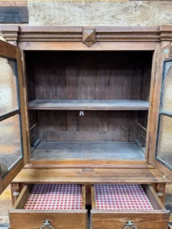 Vaisselier ancien