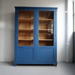 Vaisselier ancien bleu nuit
