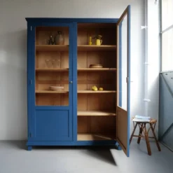 Vaisselier ancien bleu nuit