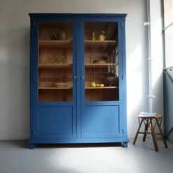 Vaisselier ancien bleu nuit