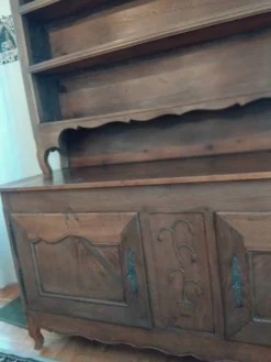 Vaisselier ancien en chêne