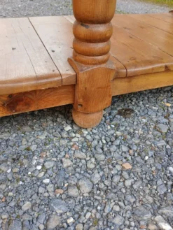 Vaisselier ancien en pin massif