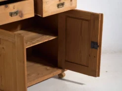 Vaisselier ancien en pin – Meuble rustique européen avec étagères – circa 1940