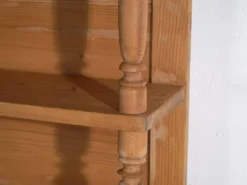 Vaisselier ancien en pin – Meuble rustique européen avec étagères – circa 1940