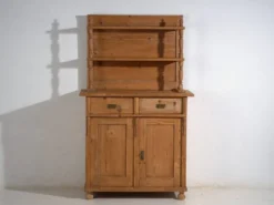 Vaisselier ancien en pin – Meuble rustique européen avec étagères – circa 1940