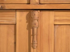 Vaisselier ancien en pin – Meuble rustique européen avec étagères – circa 1940
