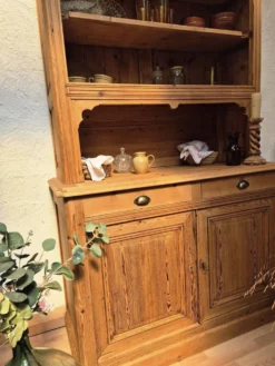 Vaisselier ancien renové