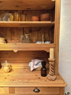 Vaisselier ancien renové