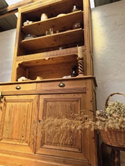 Vaisselier ancien renové