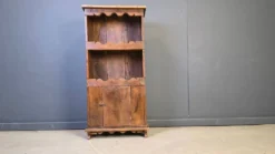 Vaisselier art populaire rustique, France, 19e siècle