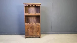 Vaisselier art populaire rustique, France, 19e siècle