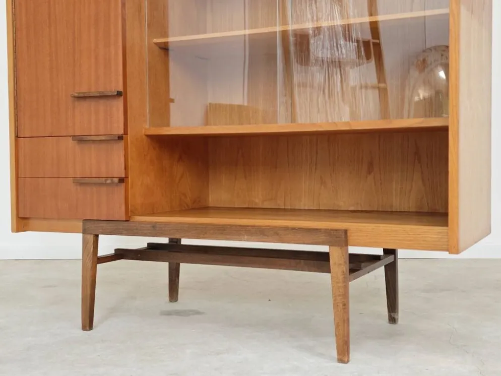 Vaisselier Buffet Haut Frantisek Mezulanik pour Up Zavody 1960