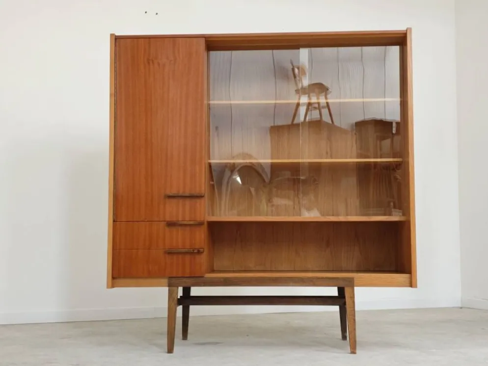 Vaisselier Buffet Haut Frantisek Mezulanik pour Up Zavody 1960