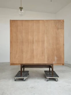 Vaisselier Buffet Haut Frantisek Mezulanik pour Up Zavody 1960