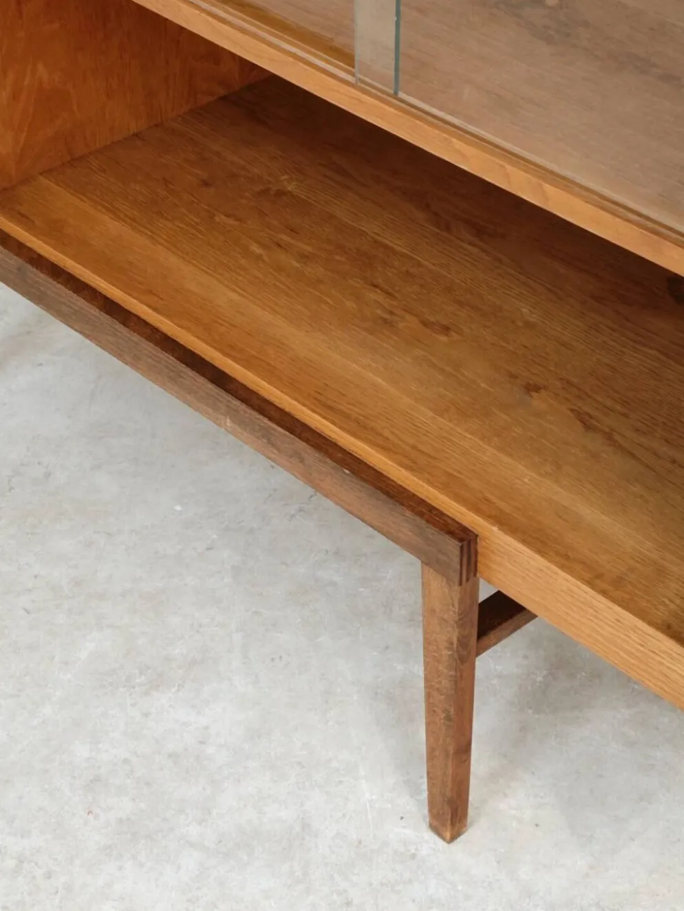 Vaisselier Buffet Haut Frantisek Mezulanik pour Up Zavody 1960