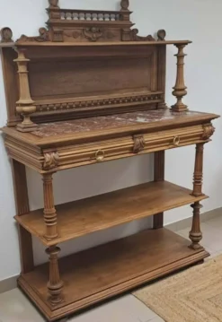Vaisselier de style Henri II