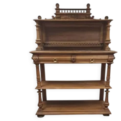 Vaisselier de style Henri II