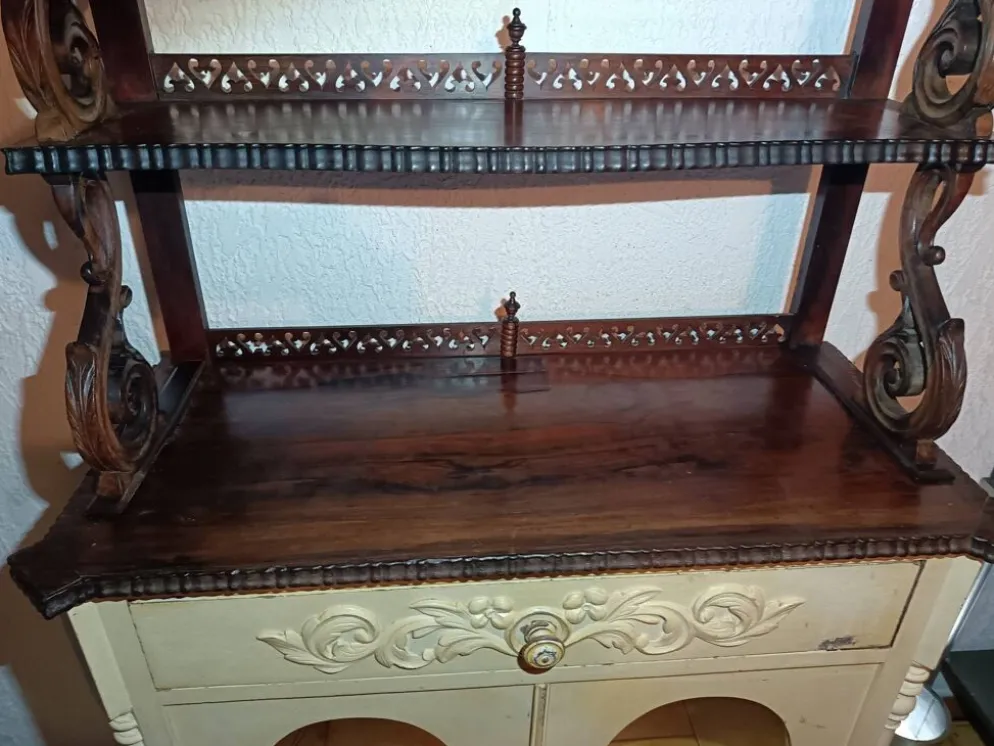 Vaisselier en acajou style Napoléon III, Victorien, fin XIXᵉ – début XXᵉ siècle