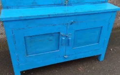 Vaisselier en bois bleu