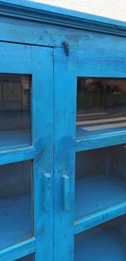 Vaisselier en bois bleu