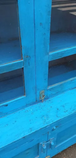 Vaisselier en bois bleu