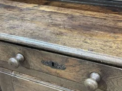 Vaisselier 3 portes du nord de la France en chêne du 18ème siècle