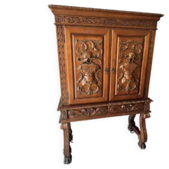 Vaisselier style renaissance