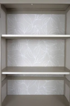 vaisselier vitrine parisienne relooké peinture papier peint style champêtre