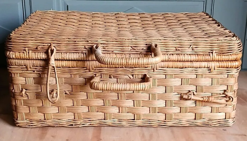 Valise en rotin, 1960
