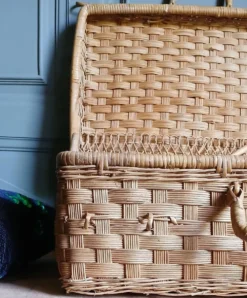 Valise en rotin, 1960