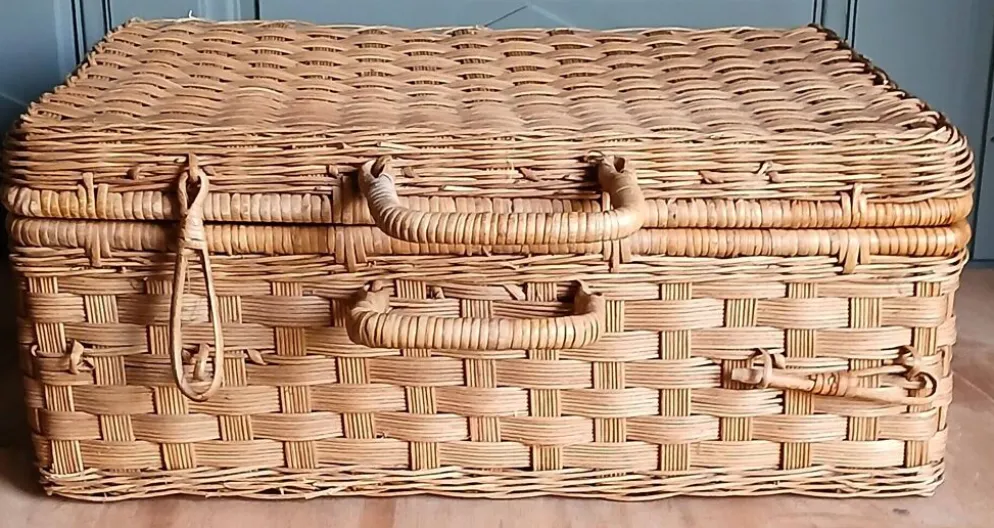 Valise en rotin, 1960