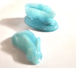 Vallerysthal boîte bonbonnière lapin lièvre pâques en opaline bleu 1900