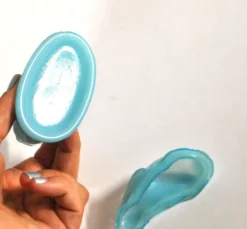 Vallerysthal boîte bonbonnière lapin lièvre pâques en opaline bleu 1900