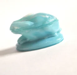 Vallerysthal boîte bonbonnière lapin lièvre pâques en opaline bleu 1900
