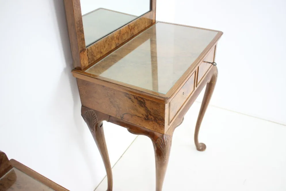 Vanité de maquillage antique avec cabinet, Tchécoslovaquie, 1920