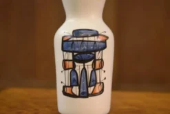Vase bouteille en céramique signé Roger Capron 1960’s
