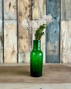 Vase en verre vert