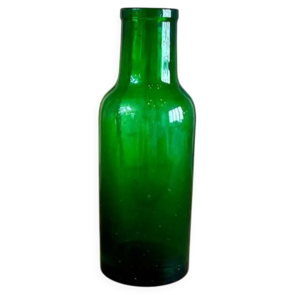 Vase en verre vert