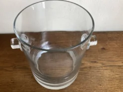 Vase moderniste en cristal sonnant 1970