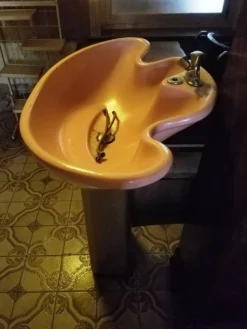 Vasque en céramique émaillée