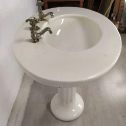 Vasque évier porcelaine sur pied