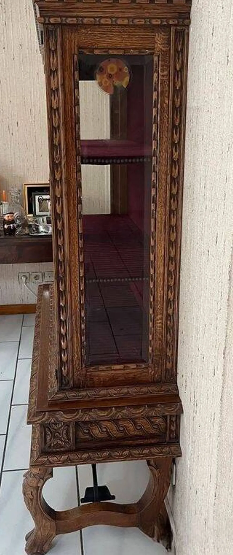 Vente d'une vitrine en chêne massif style Henri II / néo-Renaissance