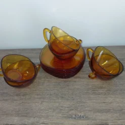 Vereco- 6 tasses et sous tasses verre orange