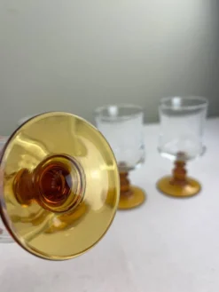 Verre ambré vintage