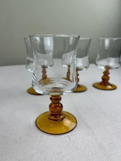 Verre ambré vintage