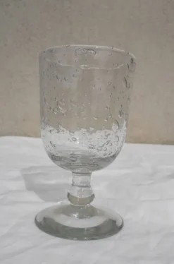 Verre bullé à pied