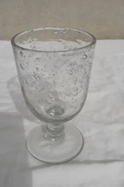 Verre bullé à pied