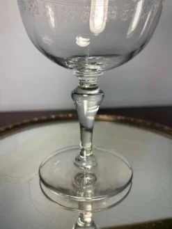 Verre à eau Baccarat modèle Pompadour avant 1936