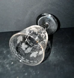 Verre gobelet ancien souvenir gravé à la roue et prénom Adolphe