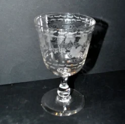 Verre gobelet ancien souvenir gravé à la roue et prénom Adolphe